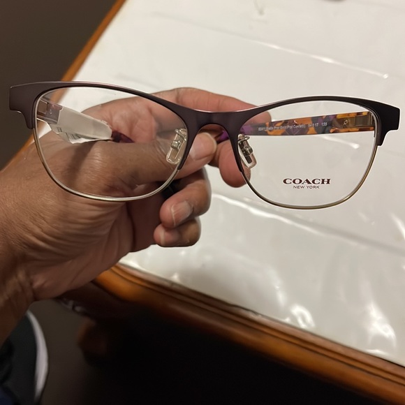 Coach Glasses - Picture 2 of 9